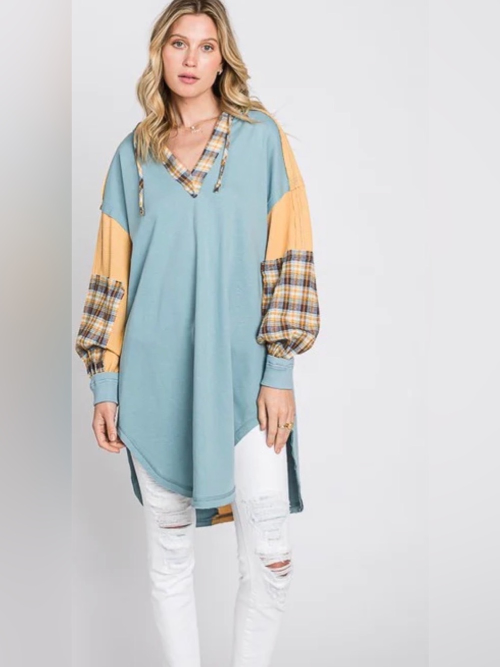 oli & hali shirt